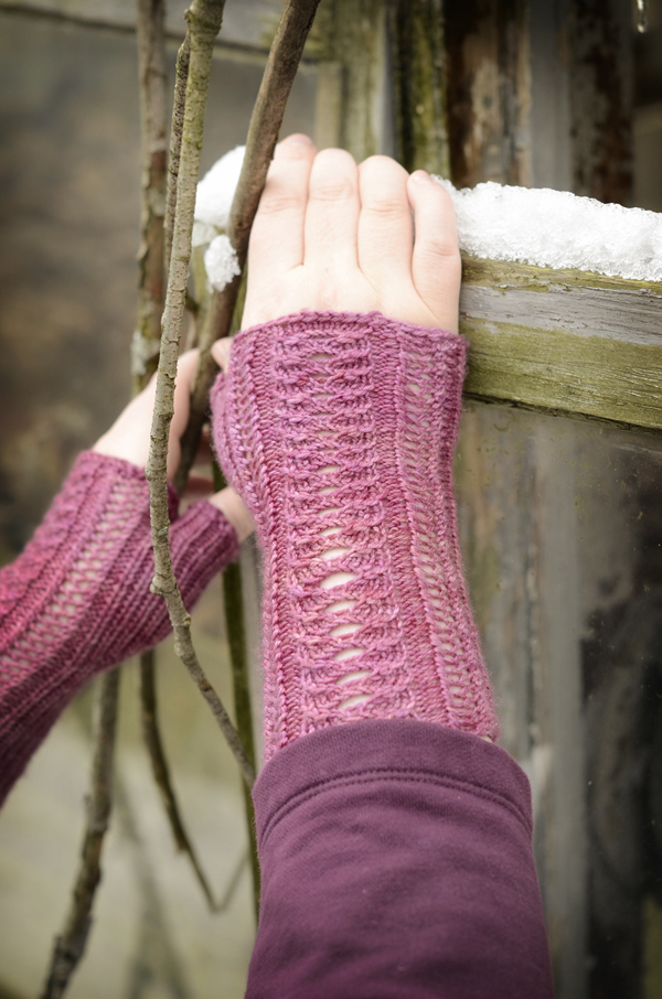 pink knit mitts 2